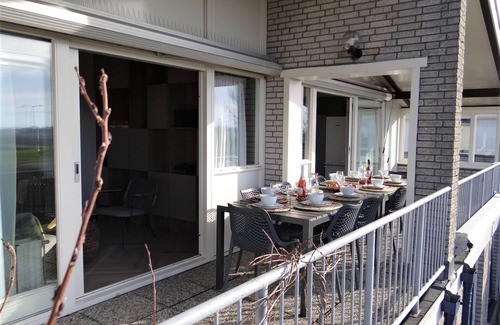 Kamperland Villa | Family Villa within walking distance of beach and marina