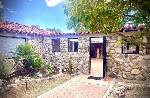 Desert Hot Springs House | Famous Mary Pickford's Ranch