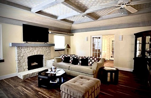 Desert Hot Springs House | Famous Mary Pickford's Ranch