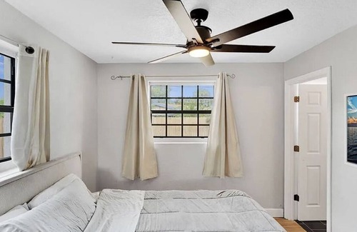 Sunset House | Fancy Beach House 5 mins from FLL Airport/Beach!