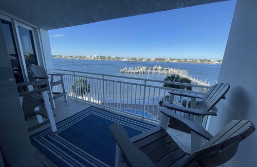 Ono Island Condo | FantaSea Experience Perdido Key #413 Boater and Beach desitination