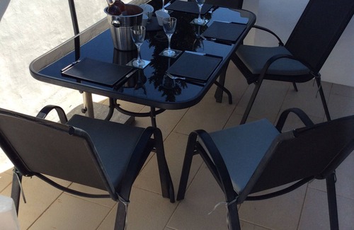 Alpouvar Apartment | Fantastic 1 bedroom Apt. en suite bathroom, with wifi, uk tv, great location