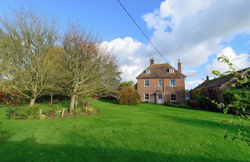 Milborne Saint Andrew House | Fantastic 17th century farmhouse in stunning Dorset