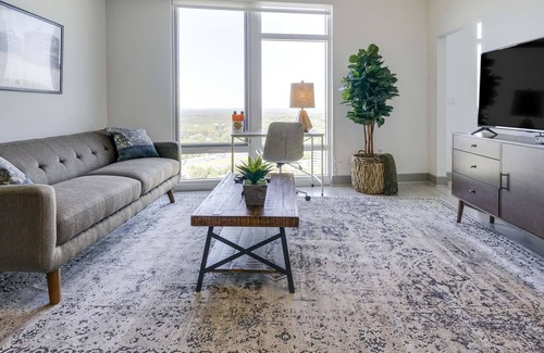 Tysons Apartment | Fantastic 1BR in Tysons, Pool + Fitness Center