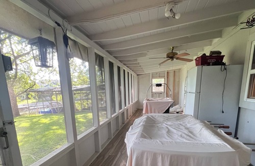 Marble Falls Cottage | Fantastic 2-bedroom cottage with AC in Marble Falls