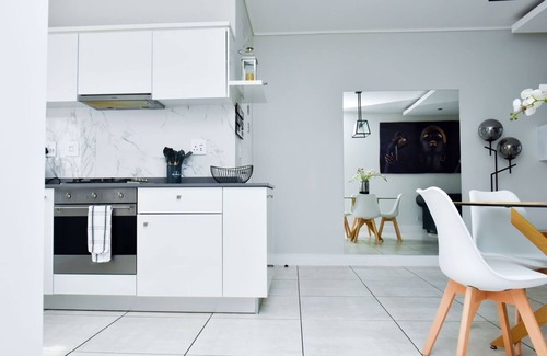 Greater Johannesburg Metropolitan Area Apartment | Fantastic 2-bedroom apartment with WiFi in Midrand