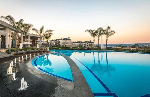 Greater Johannesburg Metropolitan Area Apartment | Fantastic 2-bedroom apartment with WiFi in Midrand