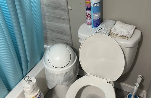 Irvington House | Fantastic 2-bedroom house with AC in charming Irvington