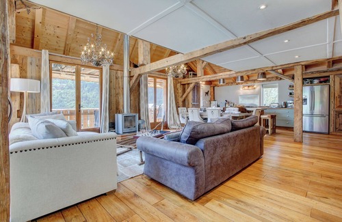 Saint-Jean-dʼAulps House | Fantastic 3-bedroom barn in Saint-Jean-d'Aulps