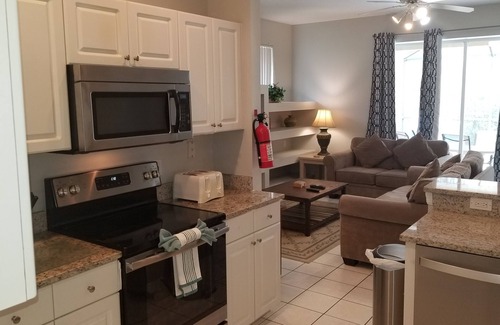 Sunset Lakes Villa | FANTASTIC 3BR POOL HOME GAME ROOM FREE WIFI IN GATED COMMUNITY MINUTES 2 DISNEY