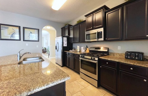 Sunridge Woods House | Fantastic 7BR Game Spa Pool Home at Solterra Resort-4204OD