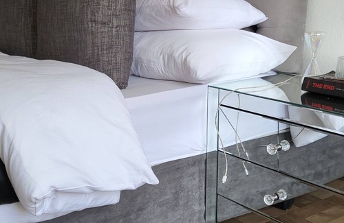 Pretoria Apartment | Fantastic apartment with WiFi in vibrant Pretoria