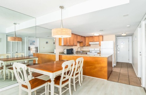 Midtown Ocean City Condo | Fantastic Bay Views! 2BR Condo NEWLY UPDATED!