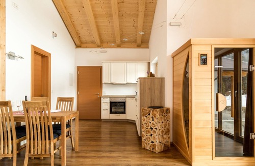 Biberwier Ski Chalet | Fantastic chalets near the forest with their own infrared cabin. Near ski slope