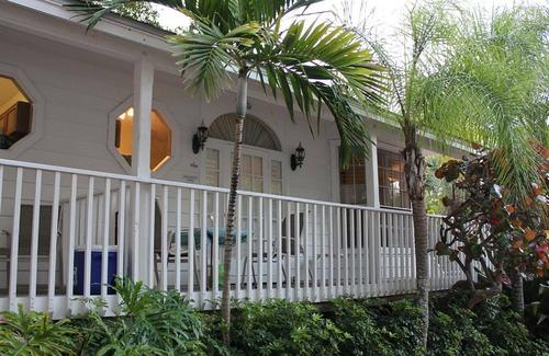 Whitney Beach Cottage | FANTASTIC COTTAGE- SLEEPS 8! - LONGBOAT KEY FL - ENTIRE WEEK OF 3/29 - 4/5 2025
