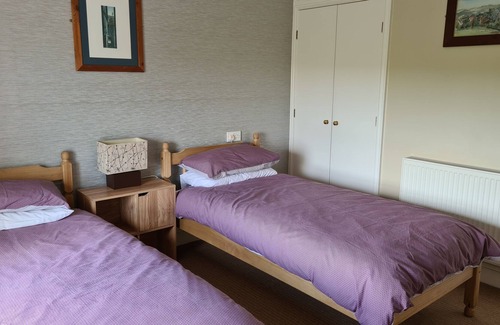 Fremington House | Fantastic cottage, sleeps 4& 2 dogs, w/ modern facilities, wonderful views, private parking & garden