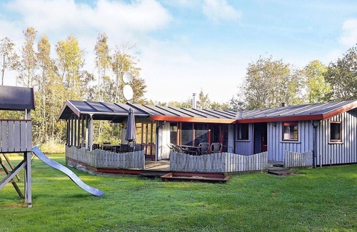 Nøreng House | Fantastic Holiday Home near Roslev with Sauna