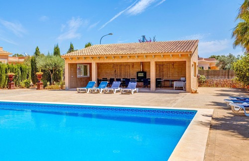 Llucmajor House | Fantastic Holiday Home with Pool, Wi-Fi and Terrace; Parking Available