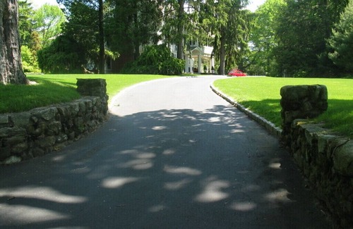 Darien House | Fantastic home with pool/spa in lovely Darien, available July 13 - August 3