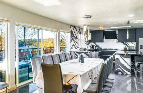 Groveland House | Fantastic Lake Front Home!