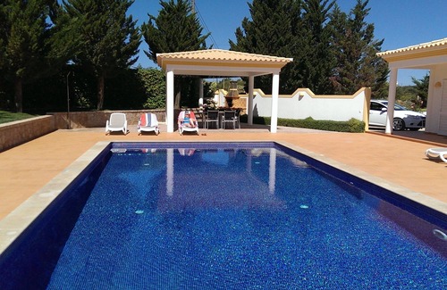 Vale de Parra Villa | Fantastic Large Luxury Villa with Heated Pool. Available 12 - 27 July £2700 pw