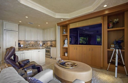 Wailea Condo | Fantastic Location - Beautiful Beach Front Condo -Makena Surf # B-207