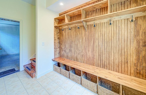 Eagle Mountain Cabin | Fantastic outdoorsy retreat with pool access, private hot tub, and game room