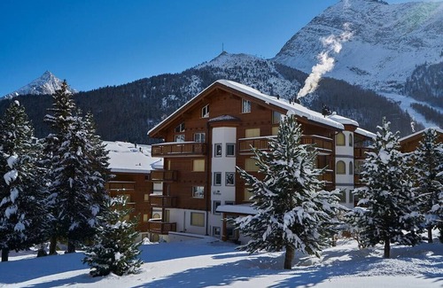 Saas-Fee Apartment | Fantastic penthouse flat in house Chateau with wellness centre