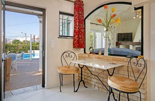 Vale de Centianes Villa | Fantastic pool villa, 3 minutes to the beach, air conditioning, WiFi, safe