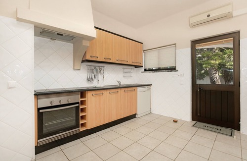 Vale de Centianes Villa | Fantastic pool villa, 3 minutes to the beach, air conditioning, WiFi, safe