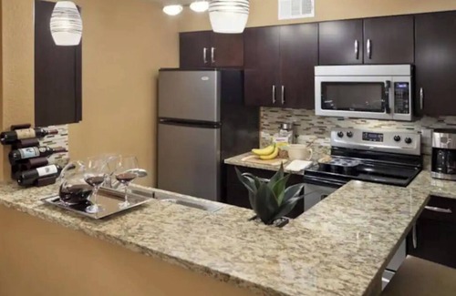 Las Vegas Apartment | Fantastic Resort in Las Vegas 1BD + 1BA/Pool + Kitchen