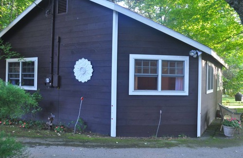 Clam River Cottage | Fantastic Torch Lake Waterfront Cottage B ~ Tennis Court ~ Kayaks And SUP's!