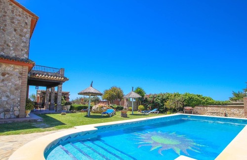 Conil de la Frontera Villa | Fantastic view, private pool, luxurious Villa with grill terrace, internet, 10 minutes from the beaches - Casa Raquel -