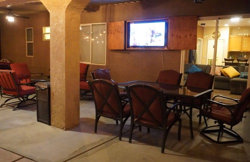 Coachella House | Fantastic Vacation Home with pool to beat this summers heat!!!