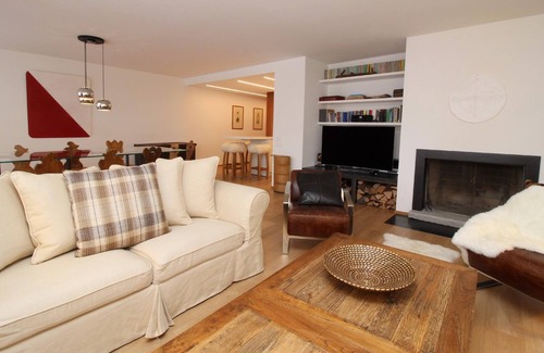 St. Moritz Apartment | Fantastic view with stylish living in the center of St. Moritz