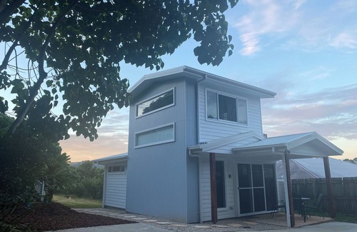 Mullumbimby Apartment | Fantastic views, comfortable beds. Close to Banya Bathhouse Spa & Crystal Castle