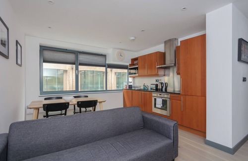 Castle Baynard Condo | Fantastically Located 1BD Flat, Heart of London