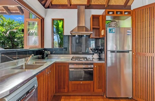 Port Douglas Villa | Far Pavilions An Intimate Bali style Haven
