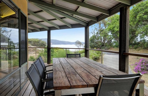 Seal Rocks House | Far Shore @ Seal Rocks
