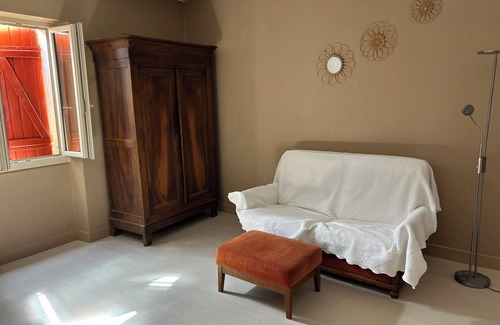 Lalinde Apartment | Farm cottage