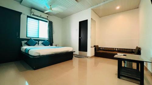 Vasai West Hotel | FARM HOUSE RESIDENCY