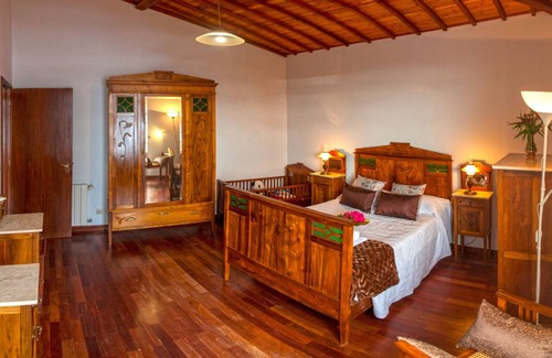 Ponta Delgada House | Farm (House + Studio) near from Ponta Delgada Beaches