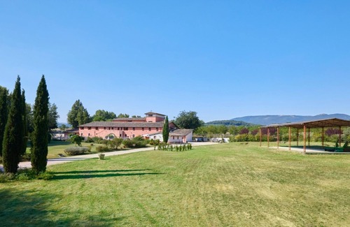 Uncinano Apartment | Farm House with Pool- IT054051B501010954