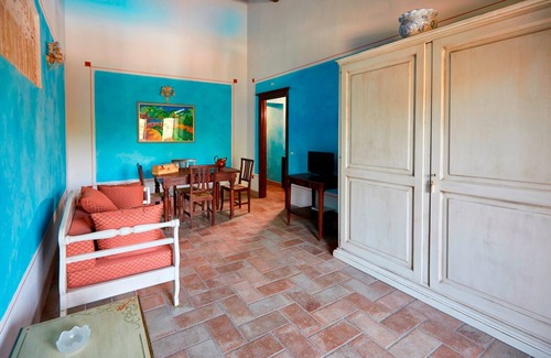 Uncinano Apartment | Farm House with Pool- IT054051B501010954