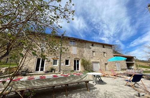 Saint-Georges-de-Luzencon House | Farm "Les Lacs " sleeps 15 near Millau Aveyron