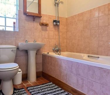 Bloemfontein Apartment | Farm stay at Fennel Cottage on Haldon Estate