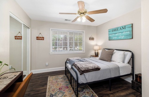 Ramona Other | Farm Stay Experience. 6 BDR - Barn Game Room, HotTub, Chickens, Farm Stand, Pool