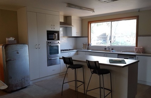 Bruce Rock House | FARM-STAY set in softly undulating landscape, beautiful wildlife, vibrant peace.