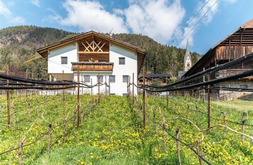 Tisana Apartment | Farm Vacations - "Fewo Molignon Paalhof" with Mountain View, Wi-Fi & Balcony
