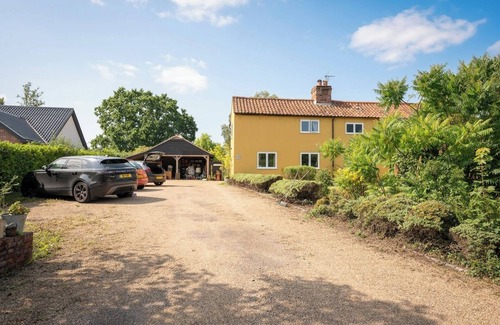 Saxmundham Apartment | Farm View suite, Kelsale